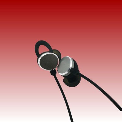 Gran volumen sobre los audífonos 1.7mA Amplificador de auriculares negros para personas con discapacidad auditiva